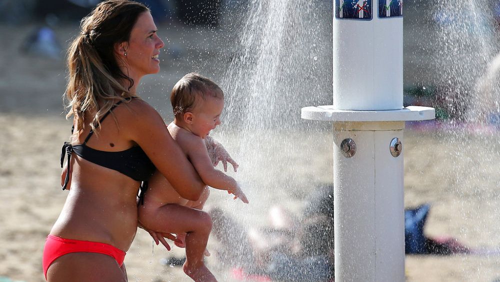 Désactivé : De nombreuses douches de plage en France sont victimes de la sécheresse