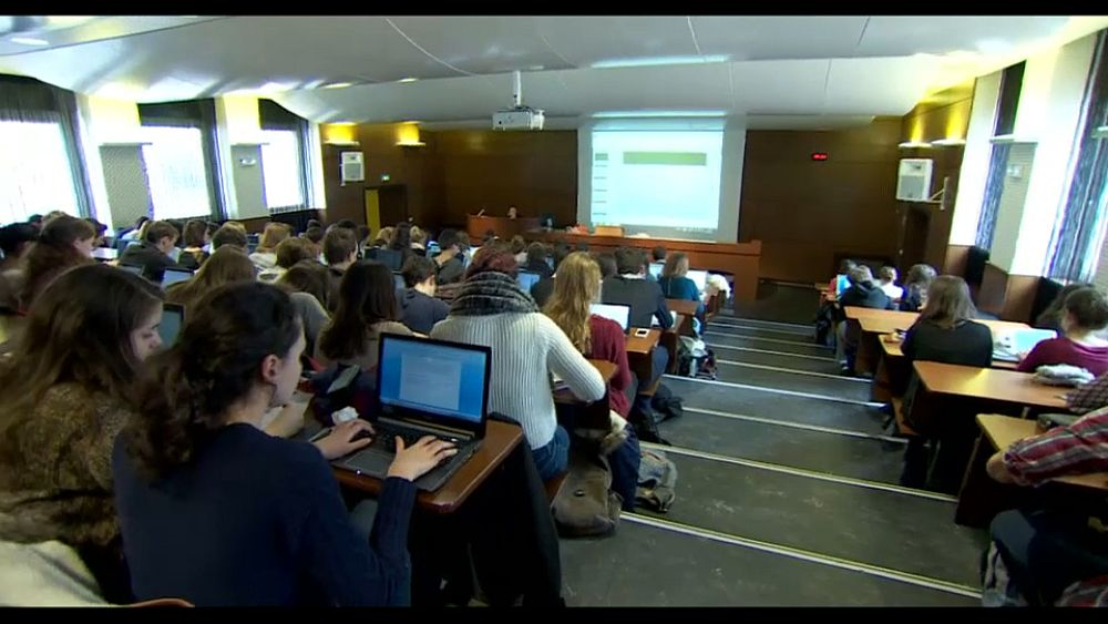 Moins de chauffage dans les écoles et les universités : les étudiants sont-ils à nouveau seuls dans le froid ?