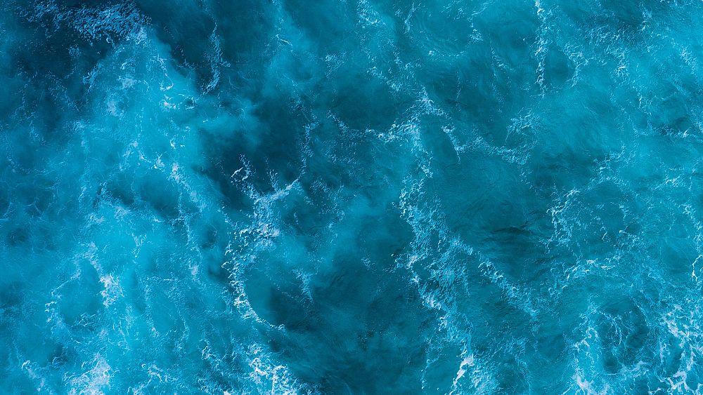 Vidéo : un Français survit 16 heures dans un bateau chaviré dans l’Atlantique – grâce à une bulle d’air
