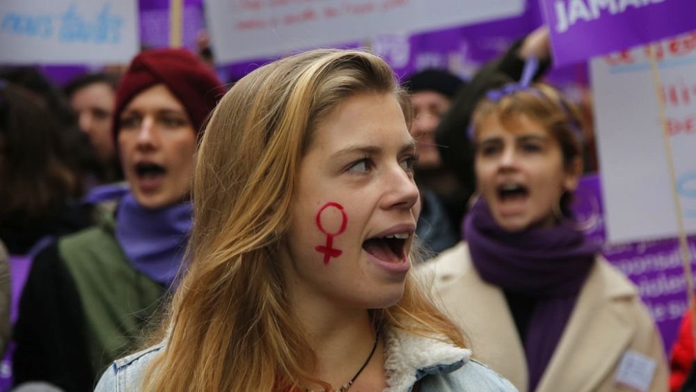 Violences sexistes des politiques de gauche : les féministes françaises tirent la sonnette d’alarme